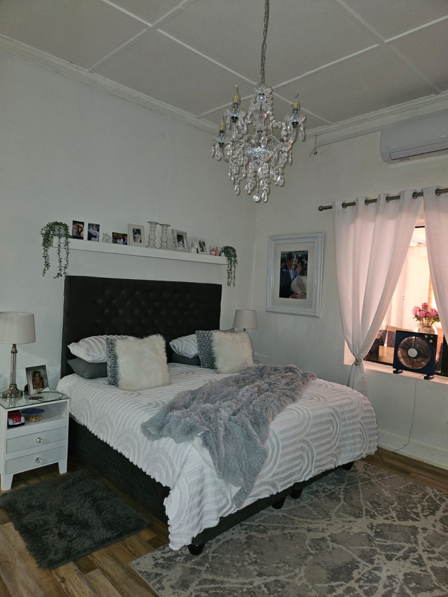 5 Bedroom Property for Sale in Villiers Free State